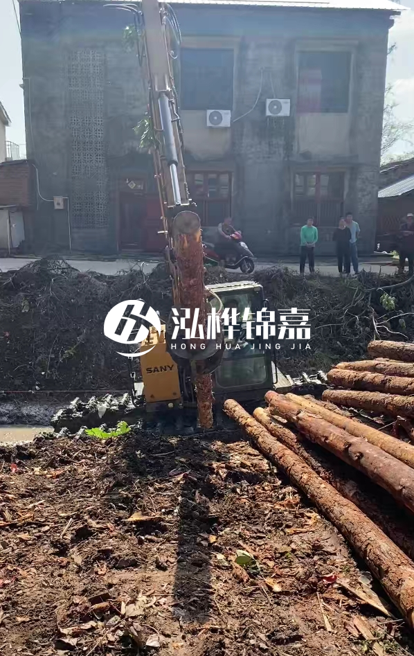 南昌河道清淤專業(yè)施工-履帶式挖機清理河道更方便嗎？